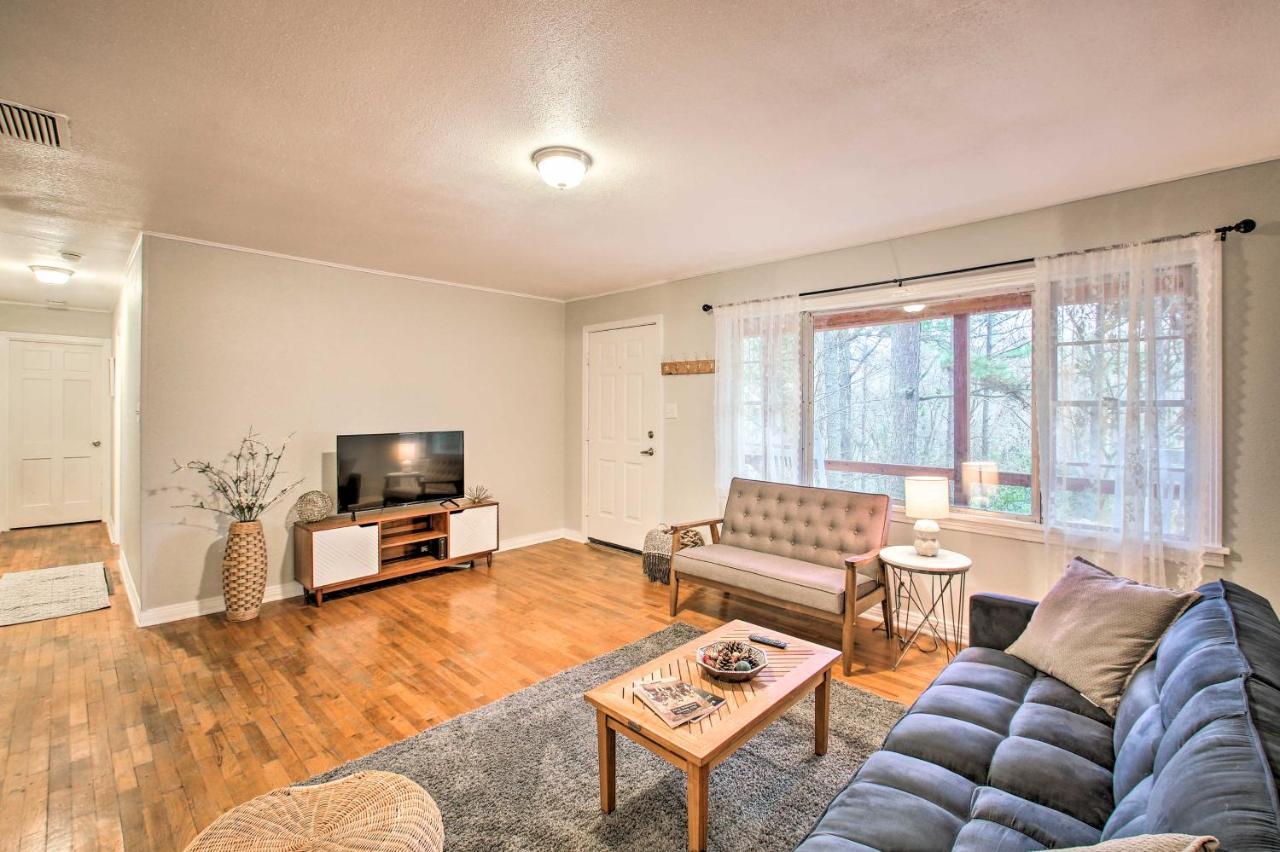 Centrally Located Hot Springs Home With Deck! Kültér fotó